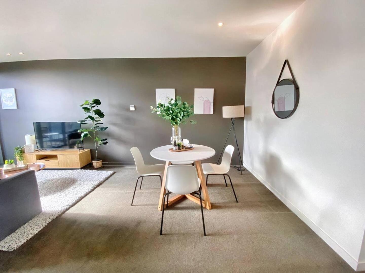 Apartment Spacious Fringe Retreatpool & Free Parking Melbourne