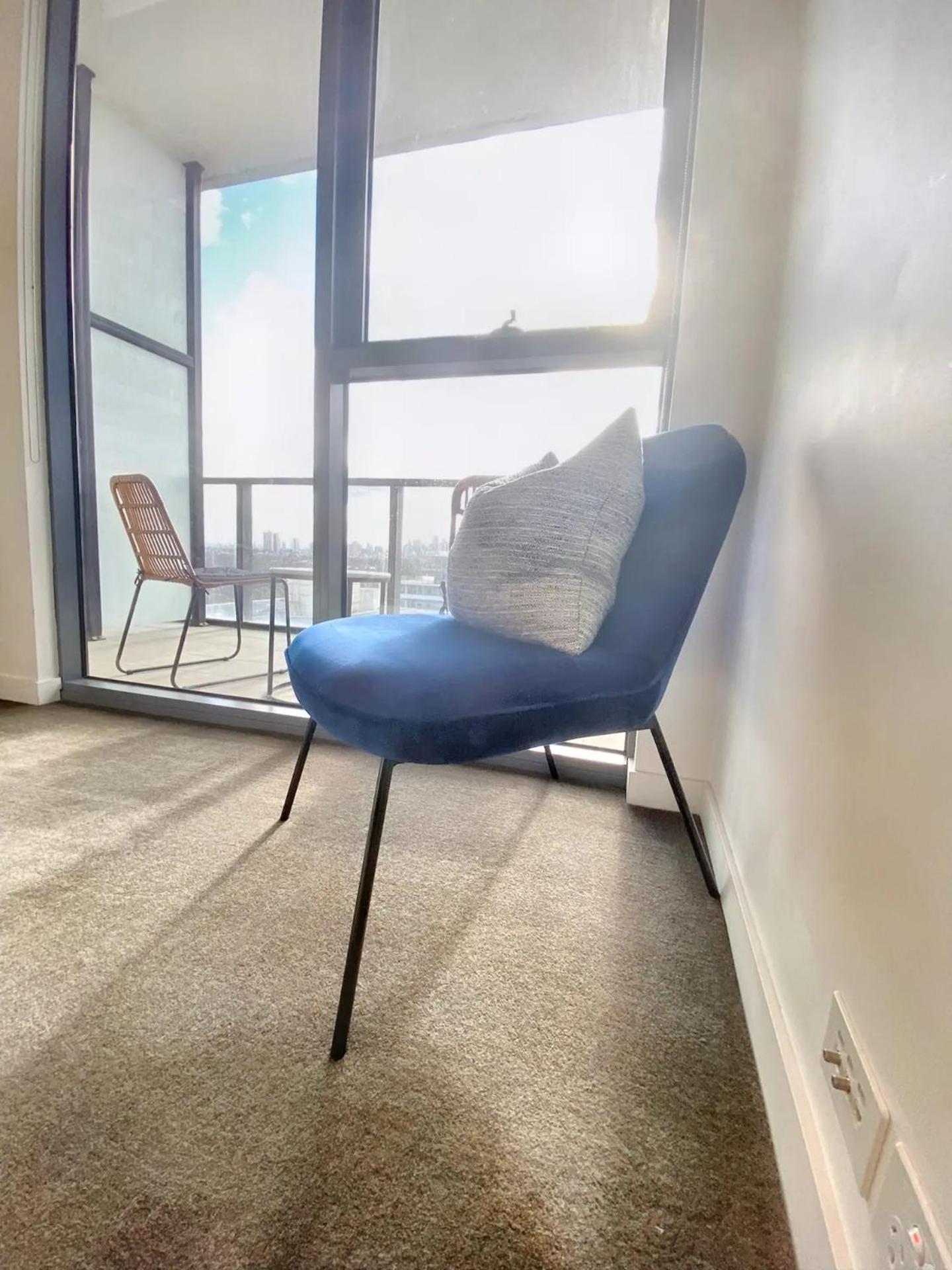 Spacious Fringe Retreatpool & Free Parking