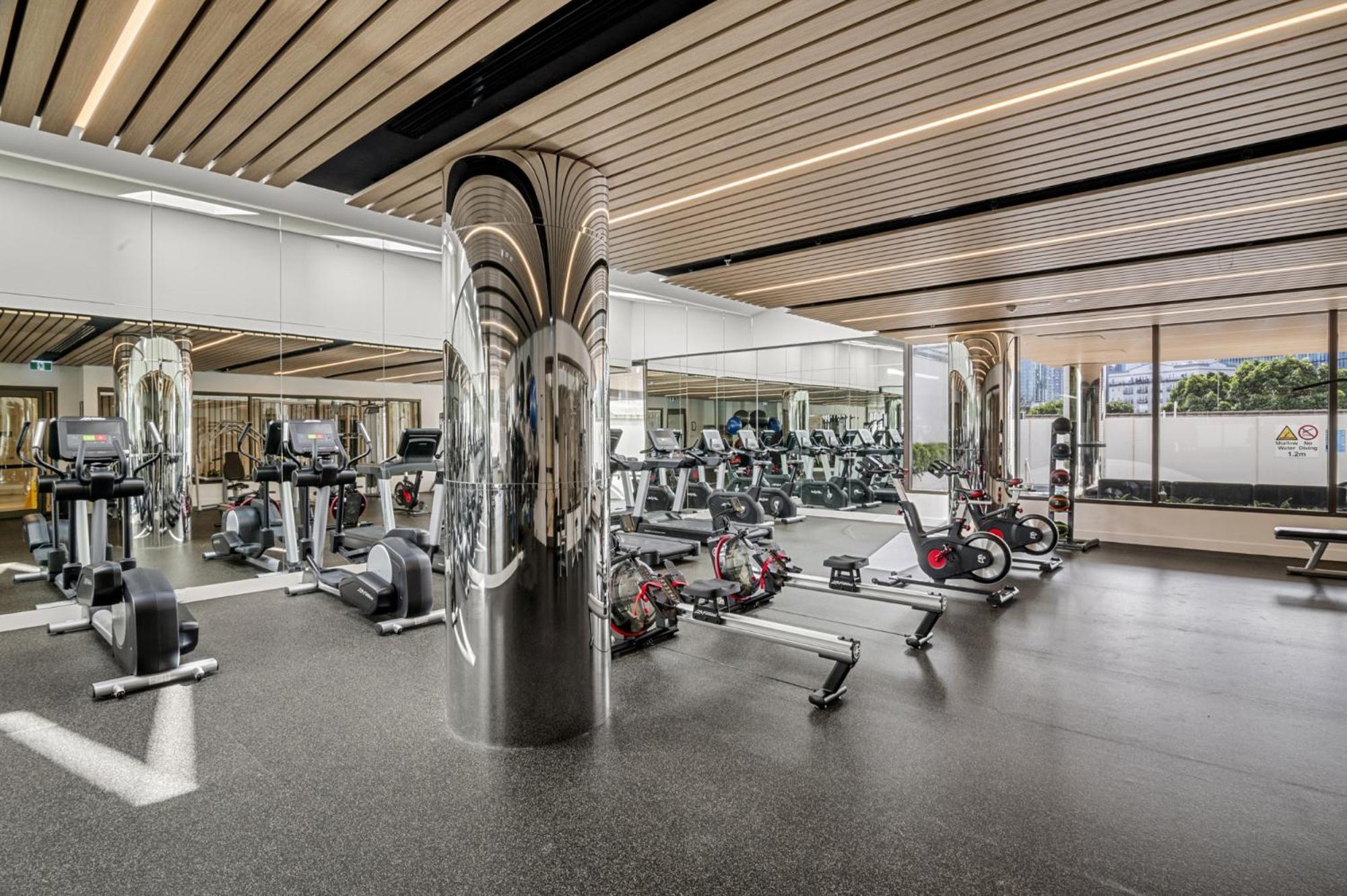 Chic 1-bed South Unit With Pool & Gym Apartment *