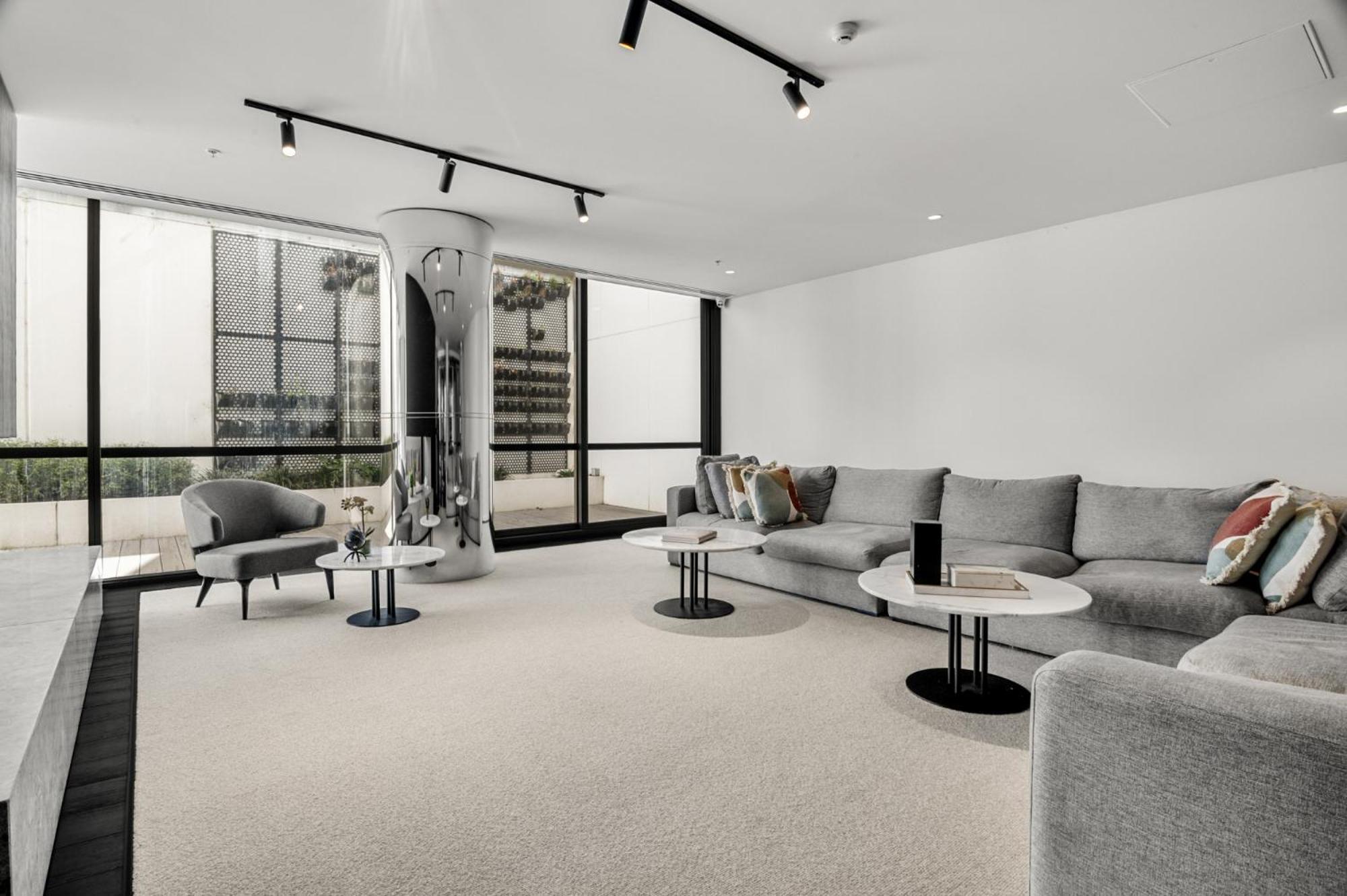 Apartment Chic 1-bed South Unit With Pool & Gym