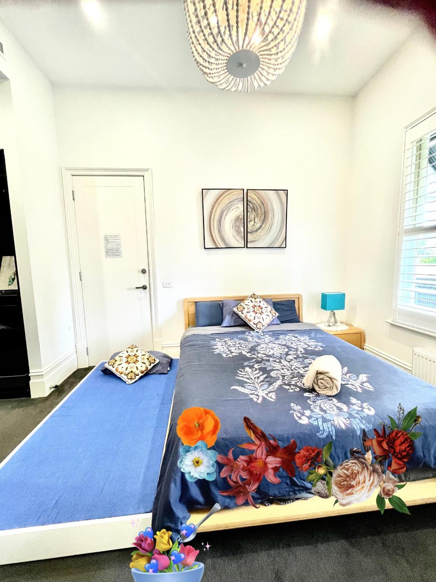 Spacious With Ensuite Next To Coburg Station, Non Smoking House Homestay *