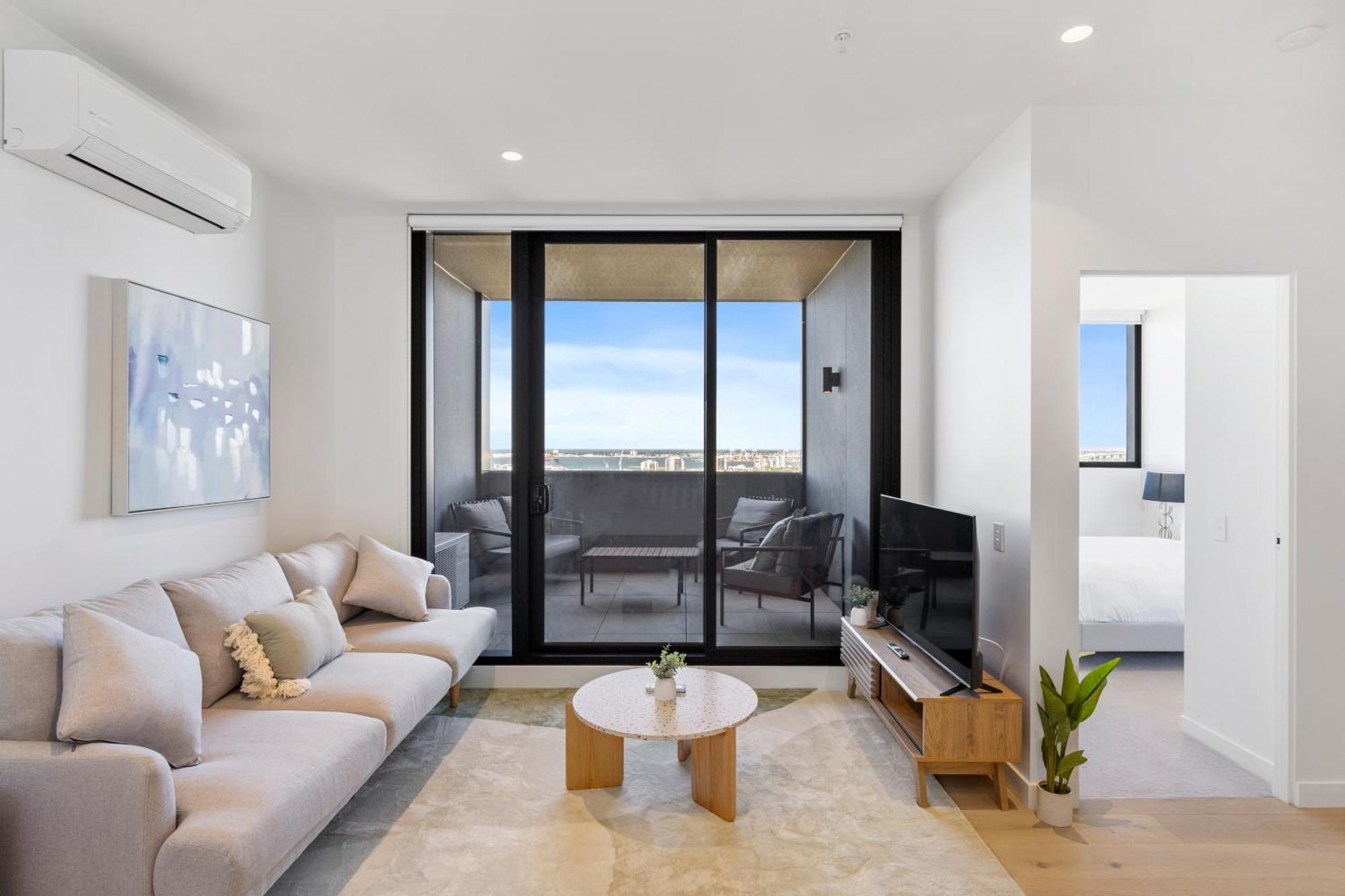 Apartment Brand New With Stunning Views & Wifi