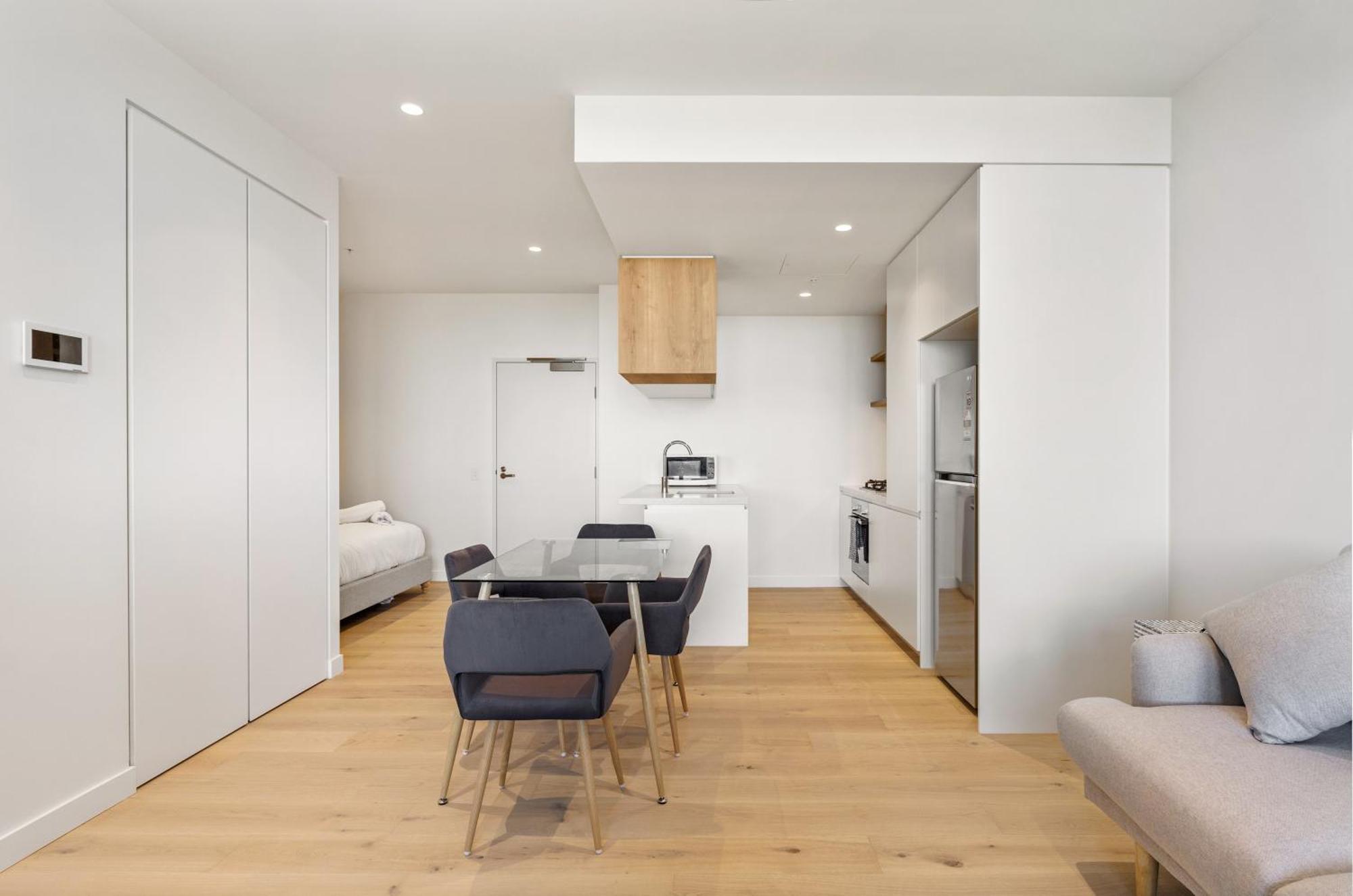 Apartment Brand New With Stunning Views & Wifi *