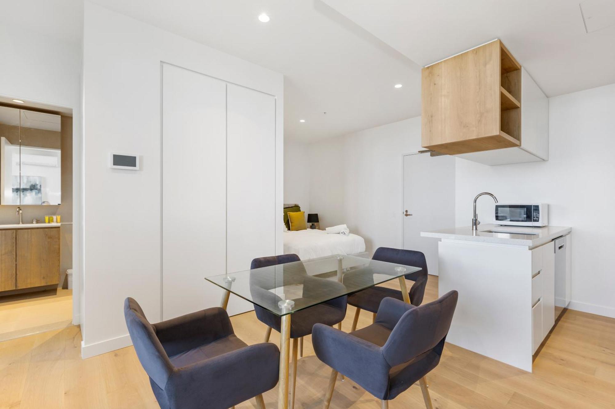 Apartment Brand New With Stunning Views & Wifi *