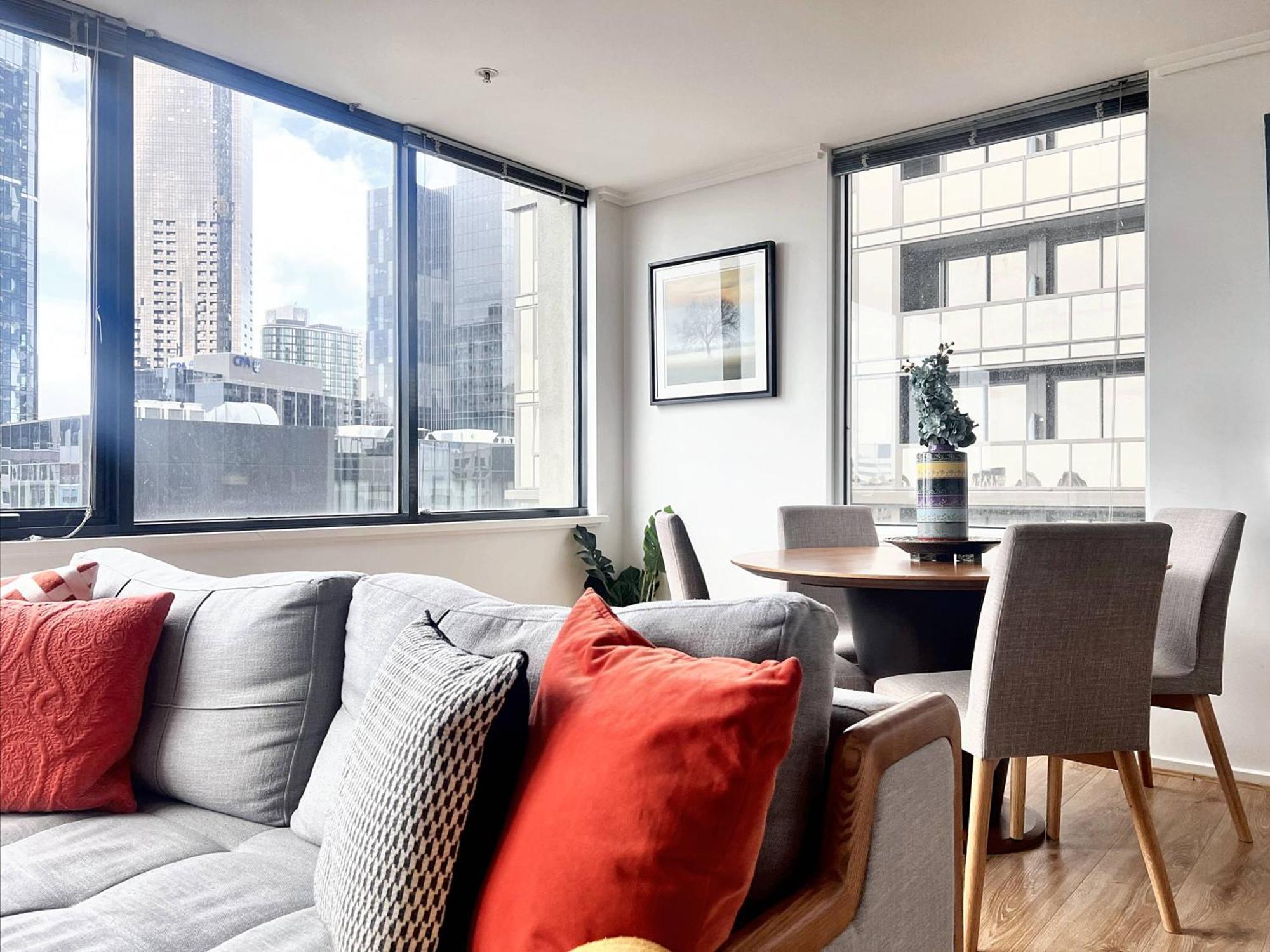 Stylish 2 Bedroom With Cbd View Southbank Apartment
