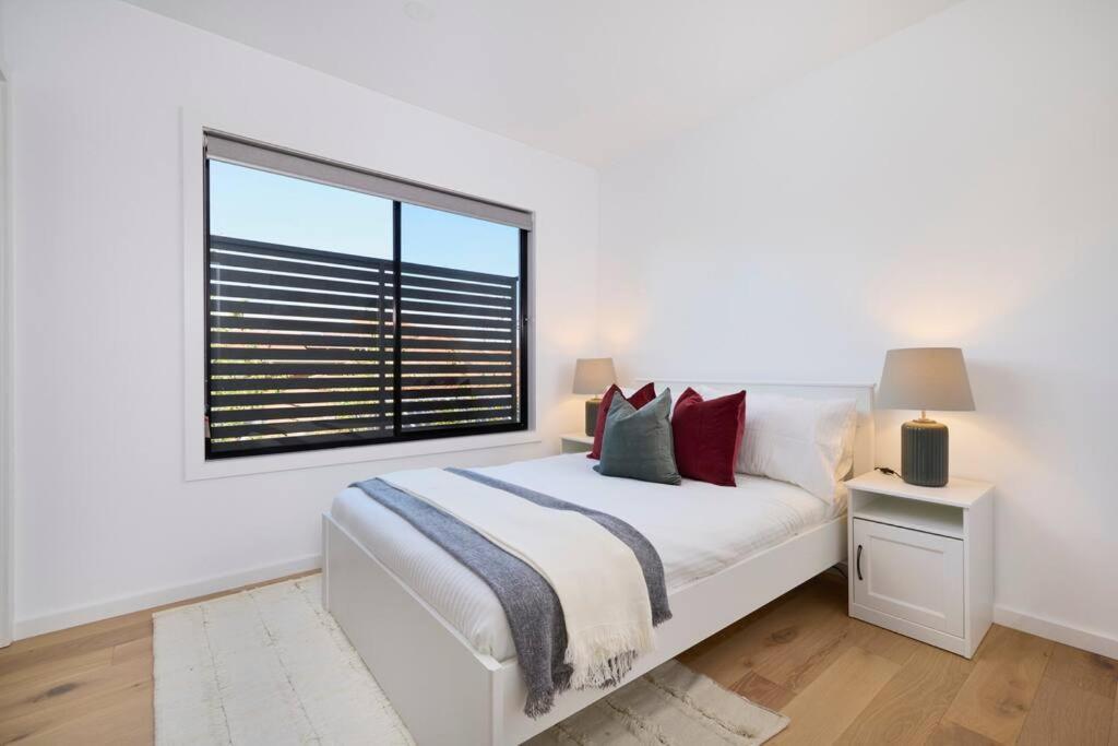 Preston Lux House 5 Bed 5 Bath *