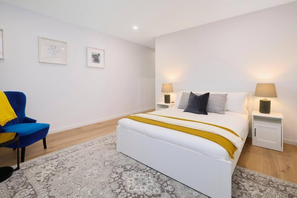 Preston Lux House 5 Bed 5 Bath Holiday home *