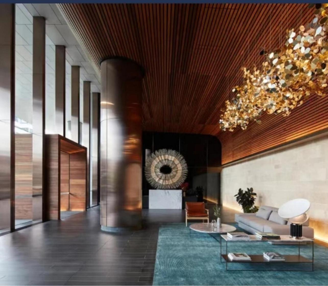 Luxury 2br1ba Mq Easttower Balcony Pool Gymgarden Apartment