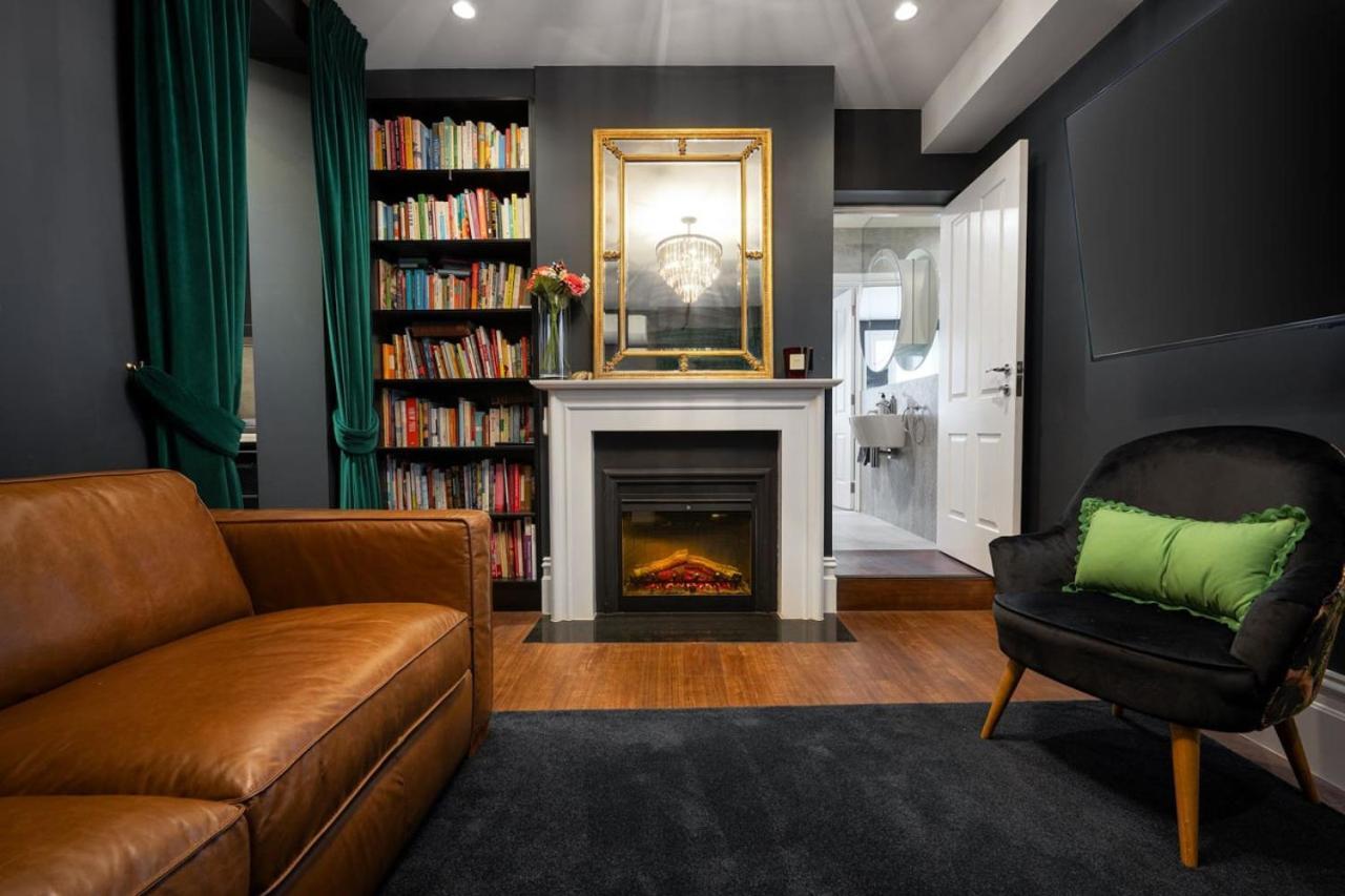 Boutique Hideaway I Fringe Apartment Melbourne