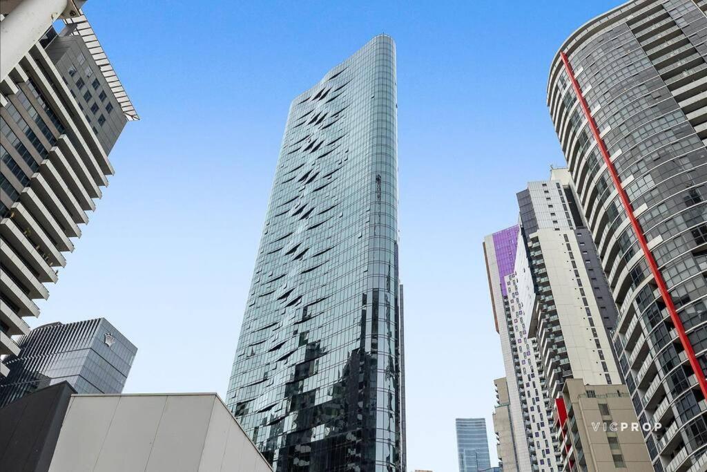 Superb City View 2b1b Next To Crown Apartment *