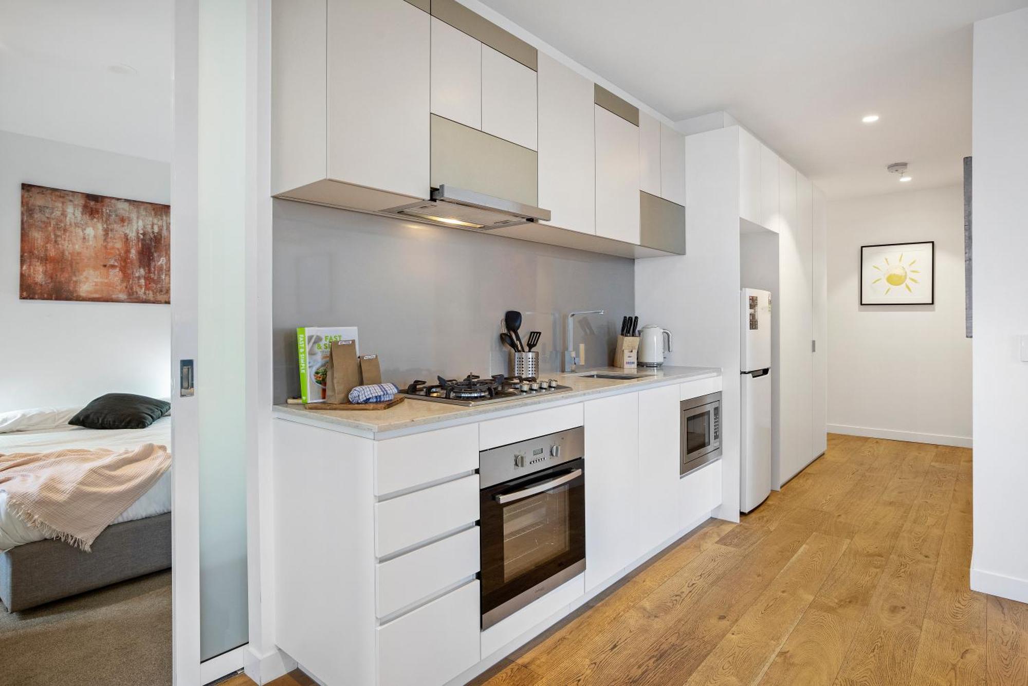 Complete Host The Fifth Apartment