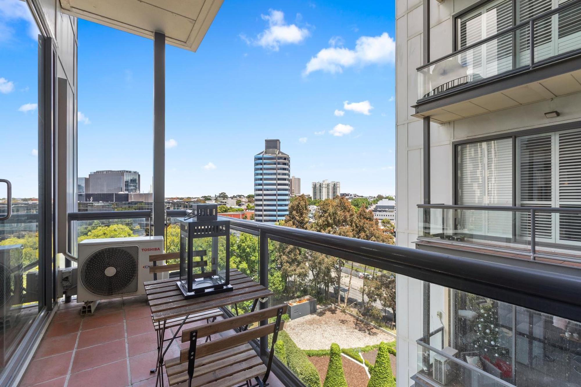 Apartment Complete Host Southside Towers *