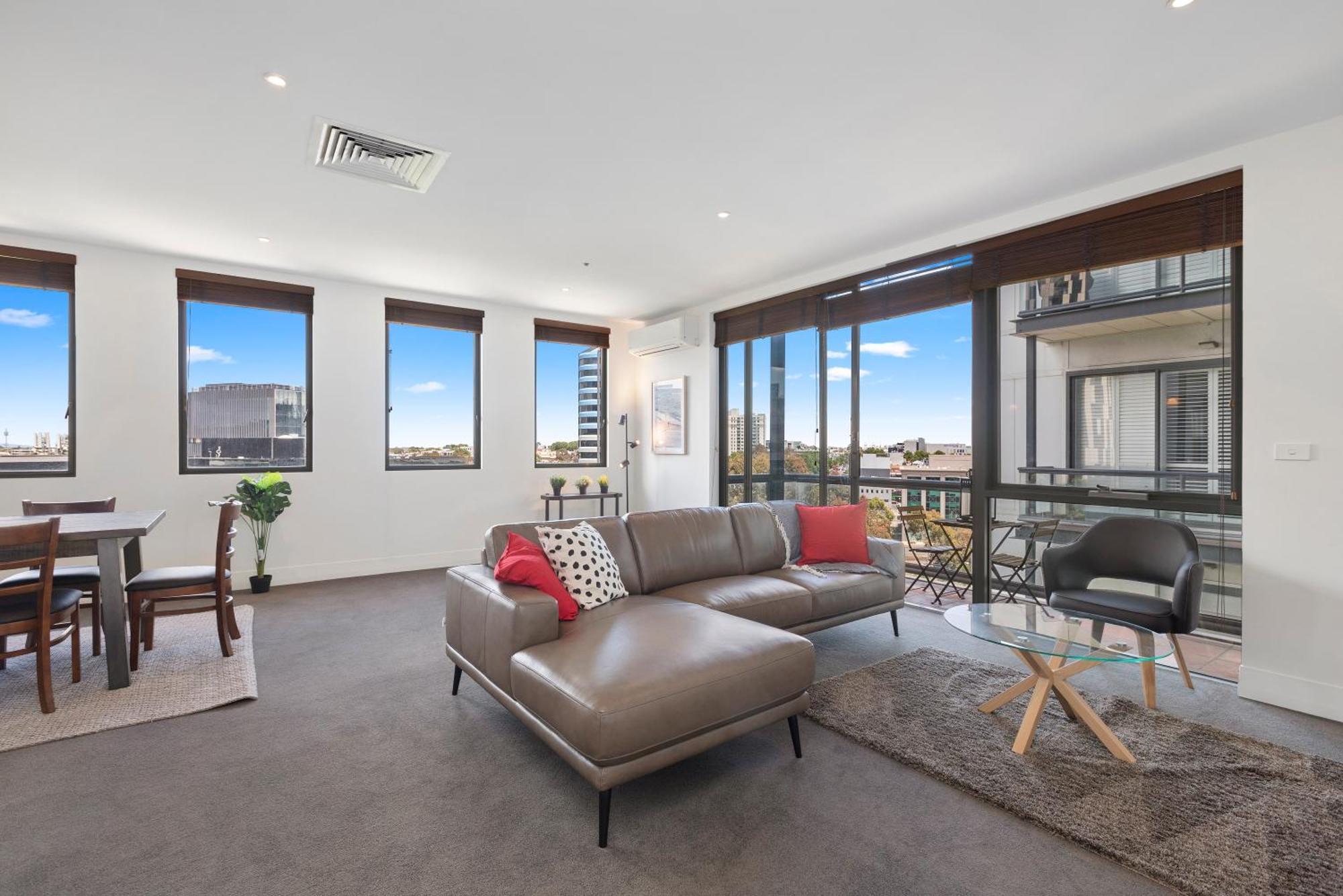 Apartment Complete Host Southside Towers Melbourne