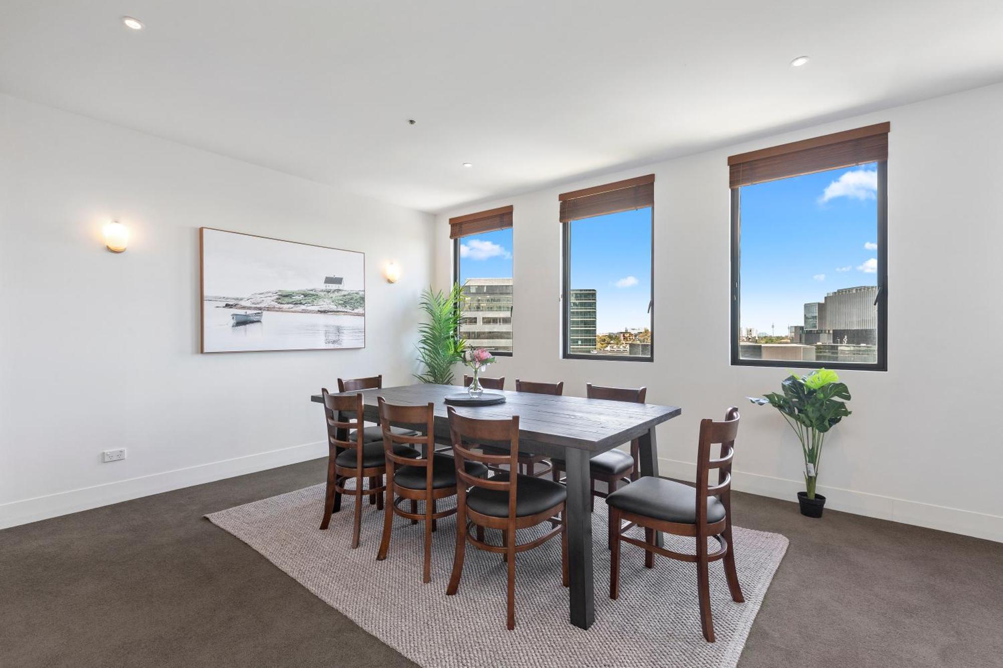 Apartment Complete Host Southside Towers *