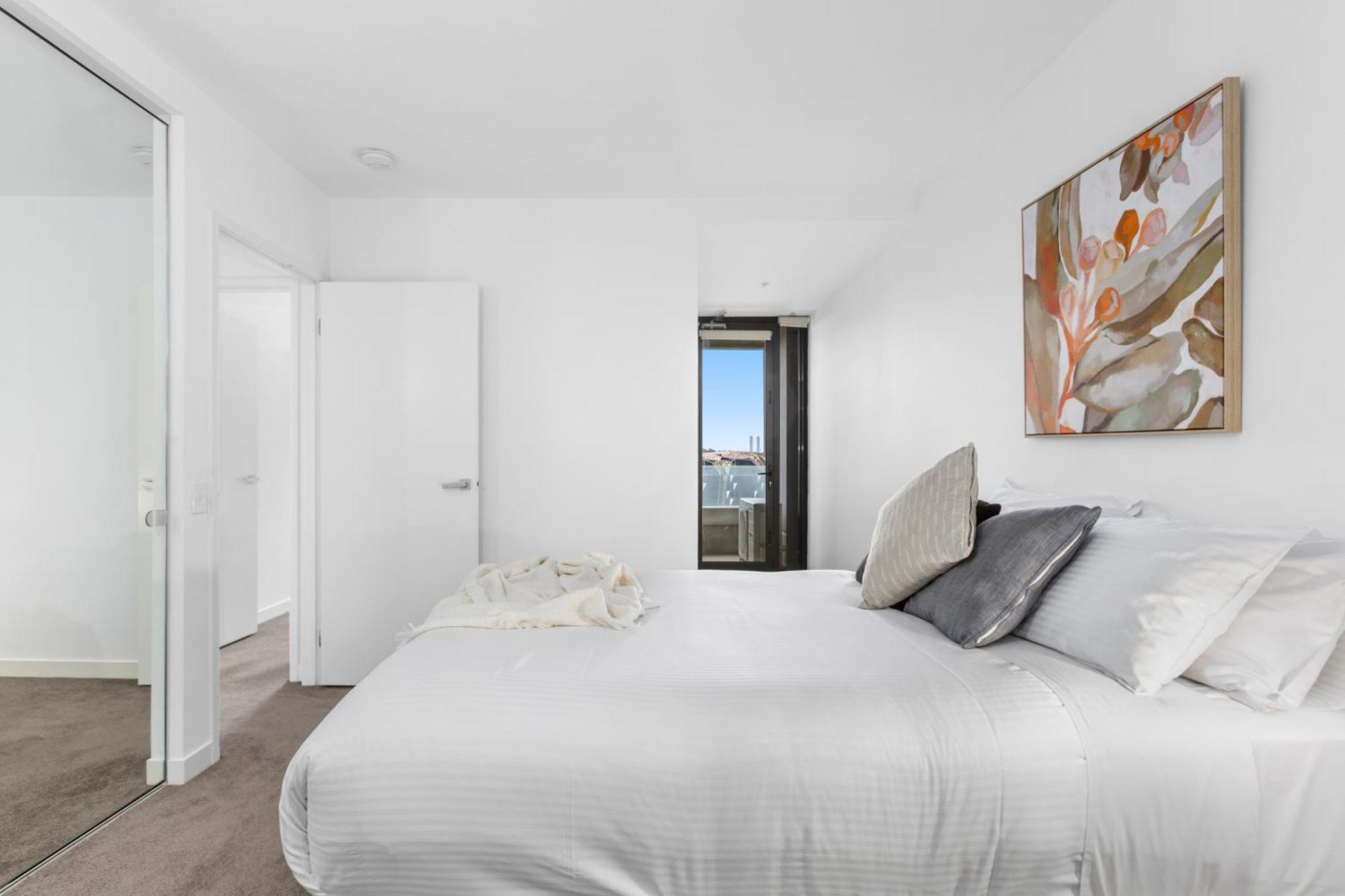 Apartment Complete Host Neo