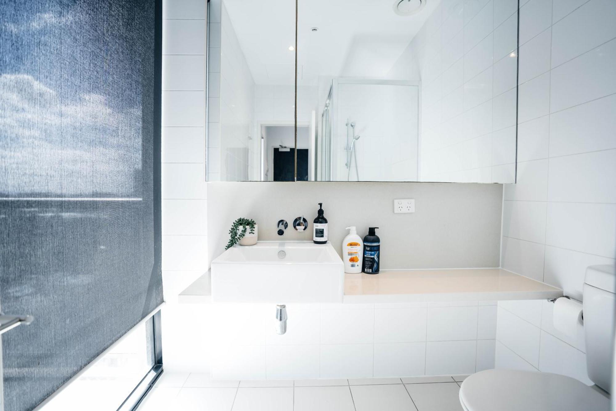 Comfort Urban Oasis In Spencer Cityviews Apartment Melbourne