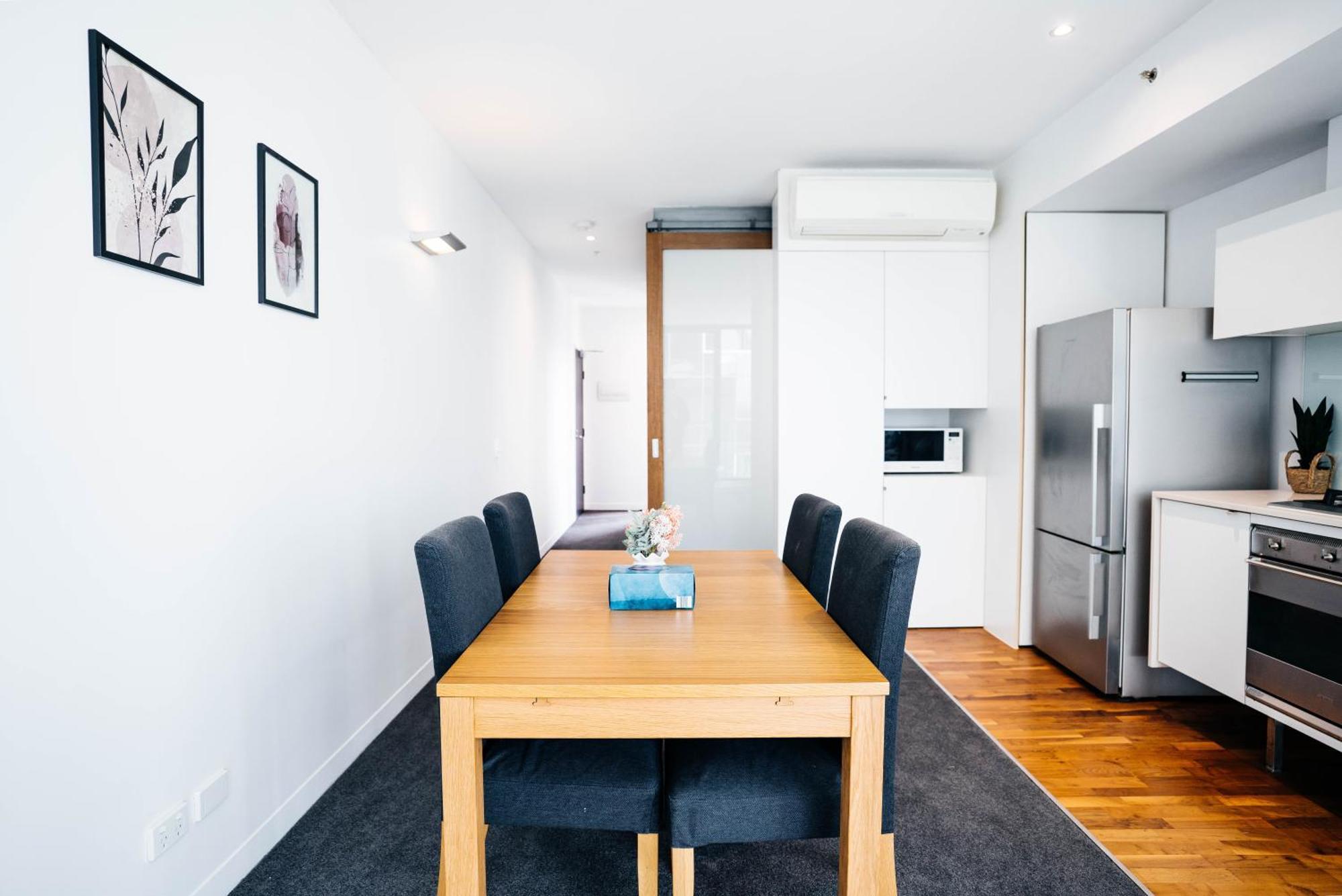 Comfort Urban Oasis In Spencer Cityviews Apartment Melbourne