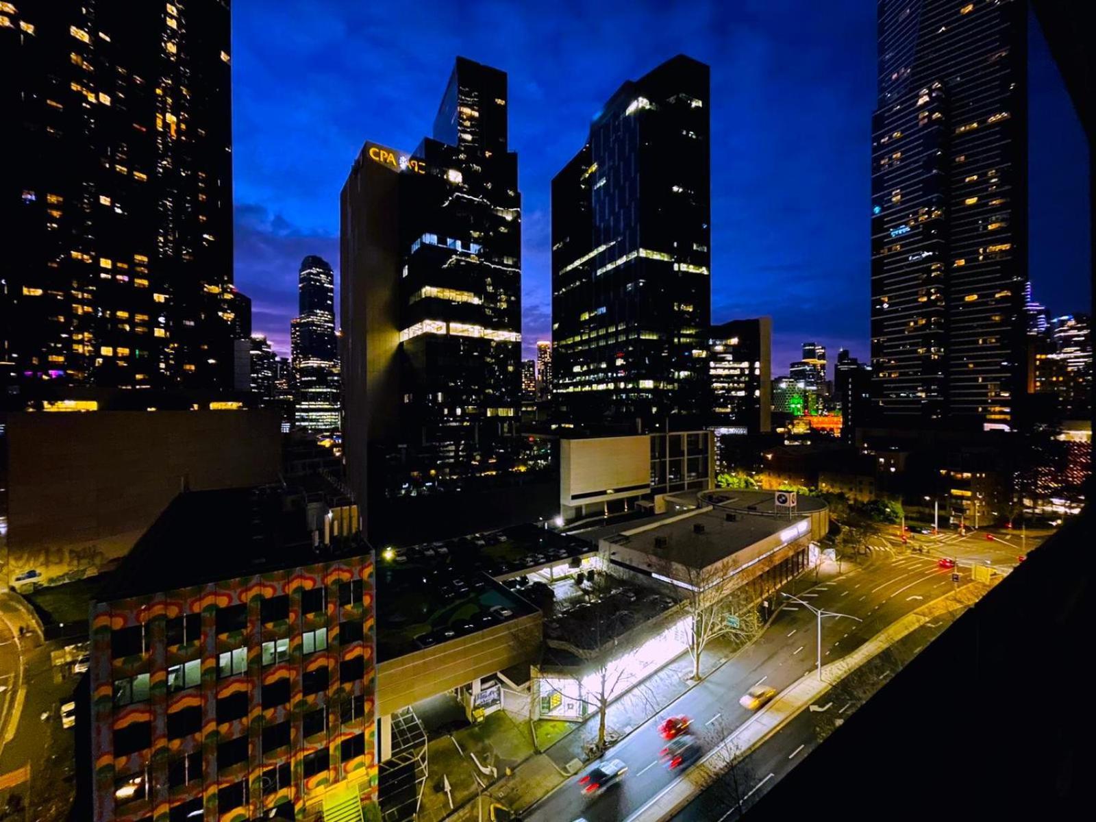 Mega Style Southbank Grand Apartment Melbourne