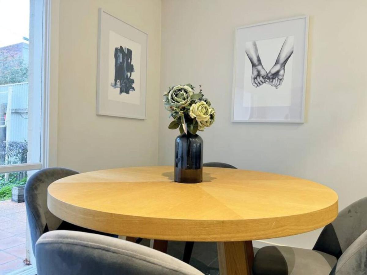 Holiday home Chic Getaway At Fitzroy North