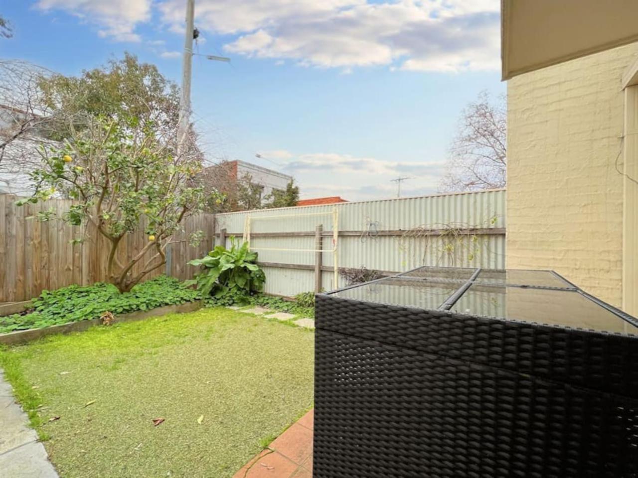 Chic Getaway At Fitzroy North Melbourne