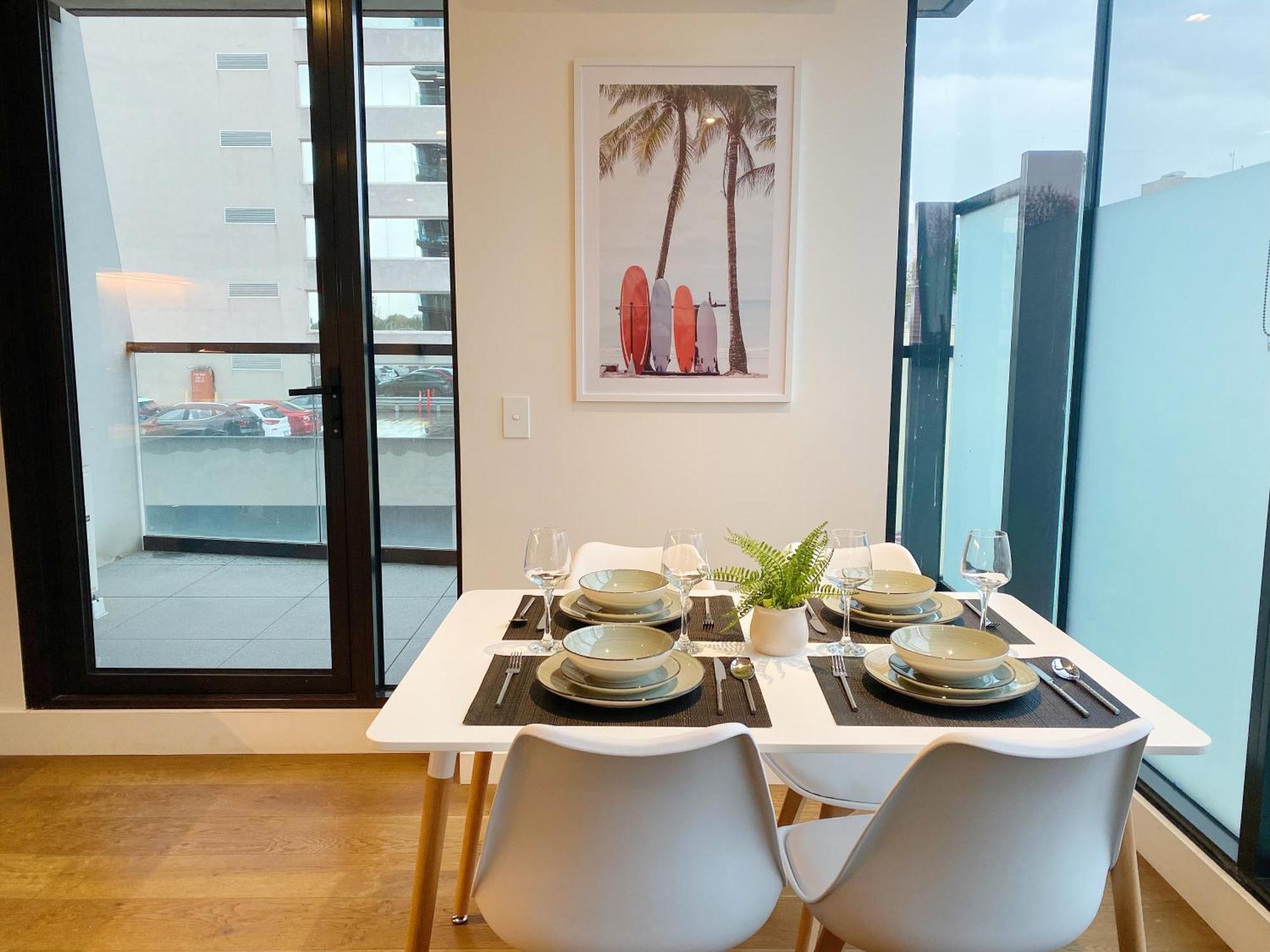 Homelike 2b Next To Grand Prix With Free Parking Apartment
