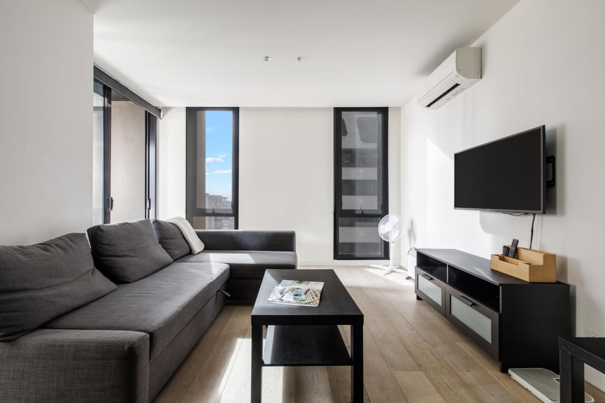 Modern Nomads Urban Gem On Empire 2br Walk To With Parking * Melbourne