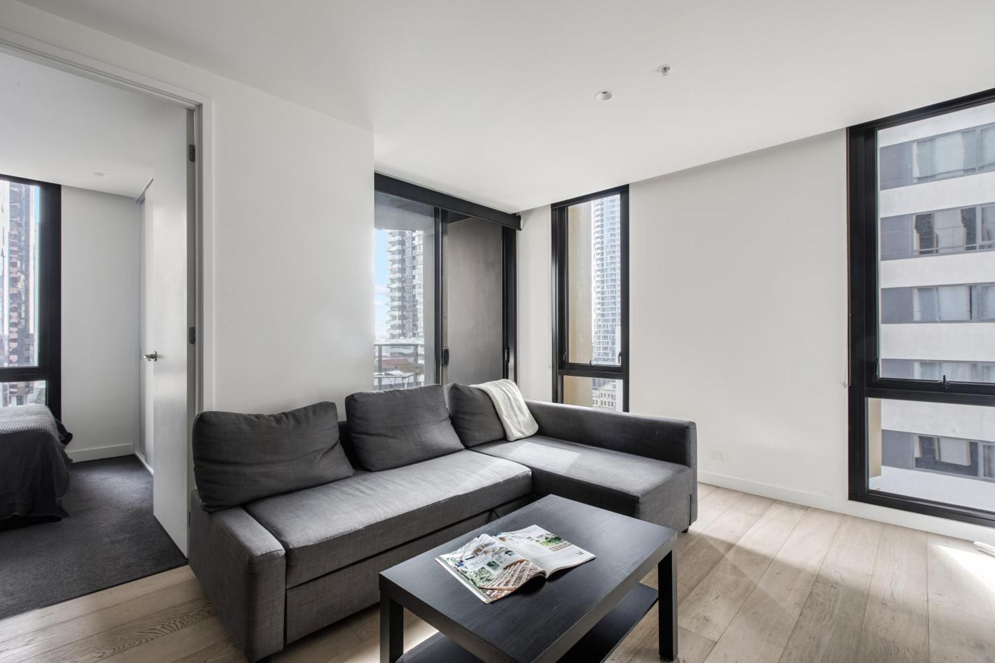 Modern Nomads Urban Gem On Empire 2br Walk To With Parking Melbourne