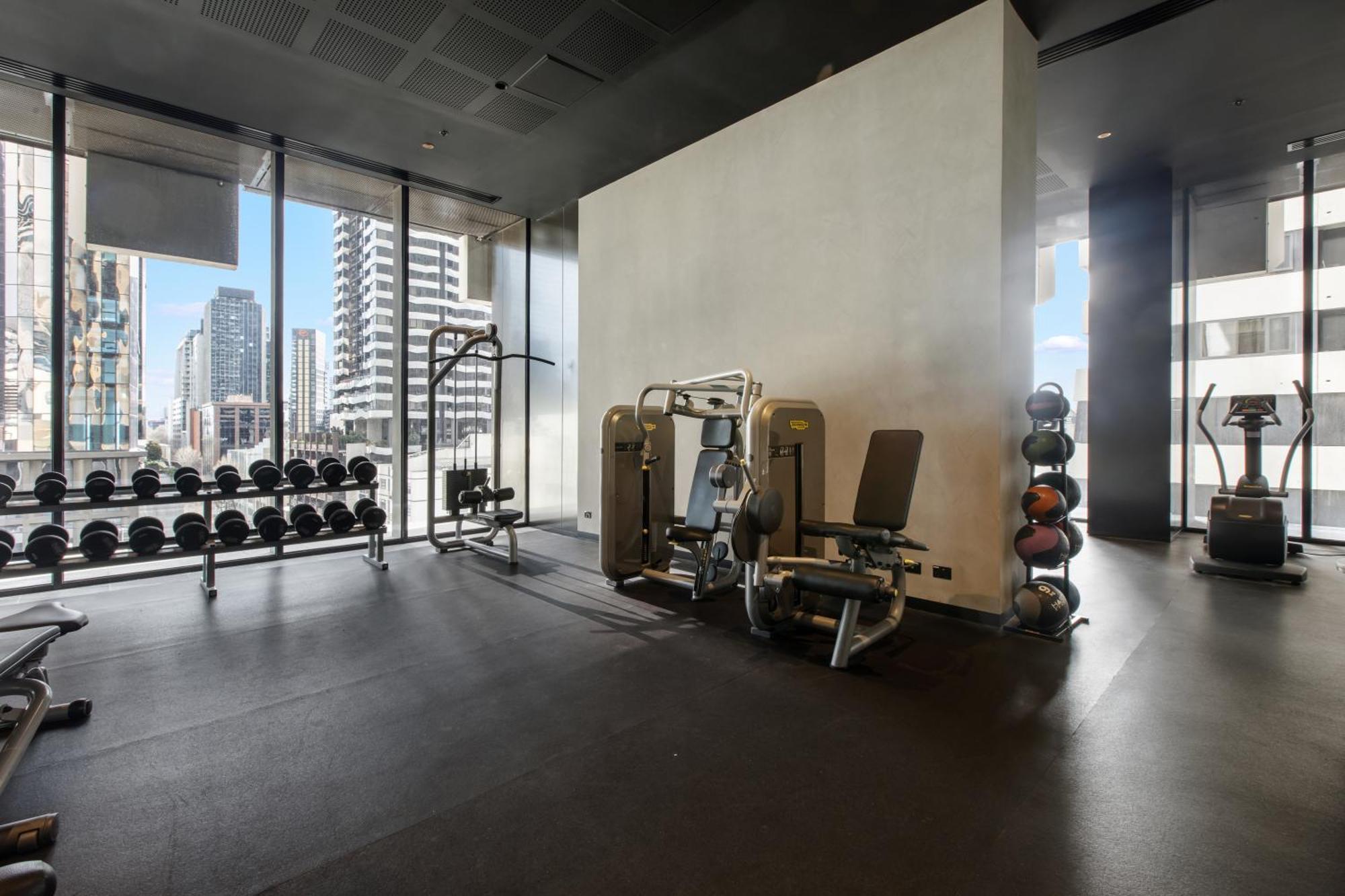 Modern Nomads Urban Gem On Empire 2br Walk To With Parking Apartment Melbourne