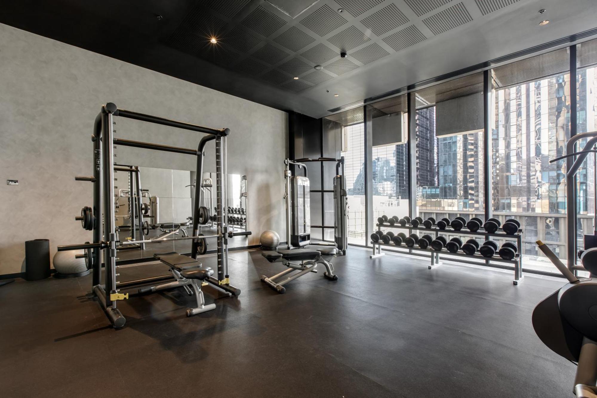 Apartment Modern Nomads Urban Gem On Empire 2br Walk To With Parking Melbourne