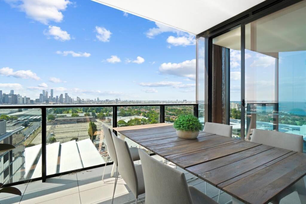 Nine Elm Luxurious Penthouse Panoramic Views