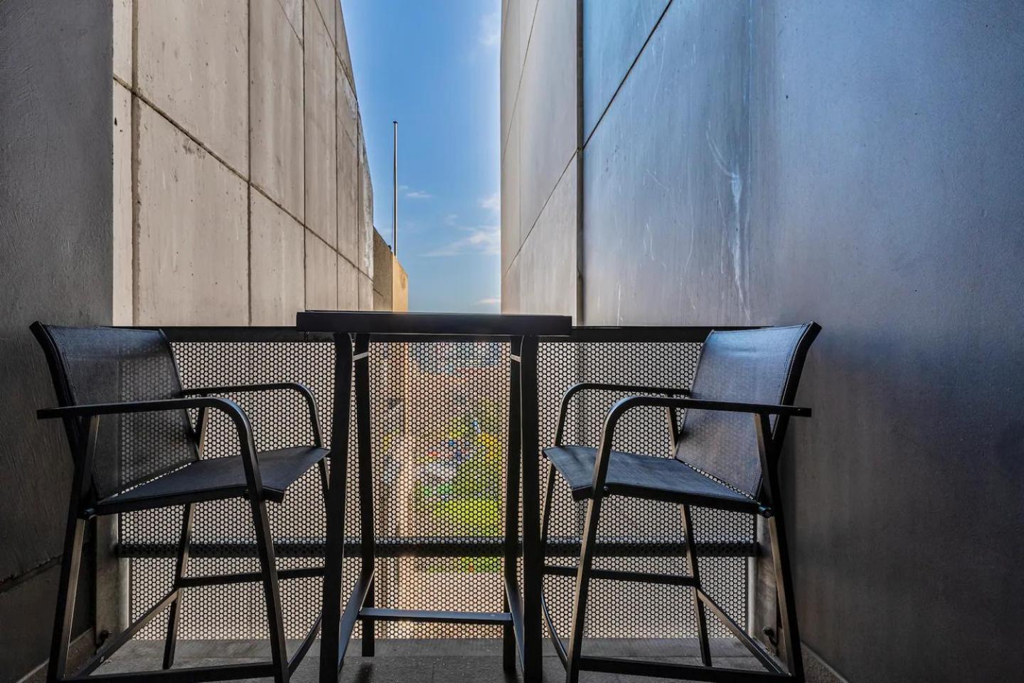 Apartment Urban Hideaway In Melbourne's Epicentre *