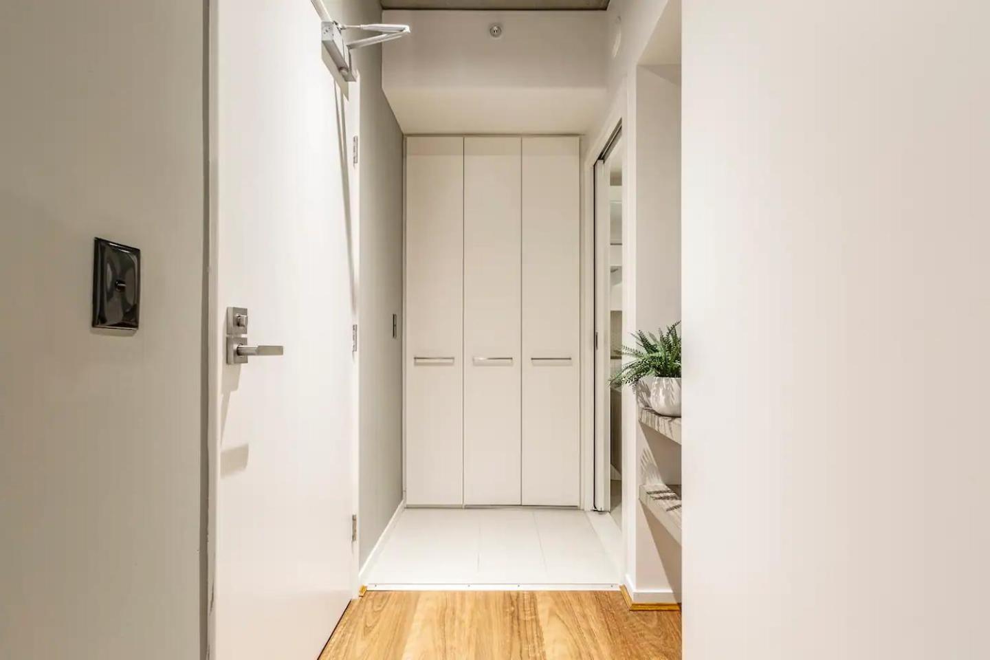 Urban Hideaway In Melbourne's Epicentre *