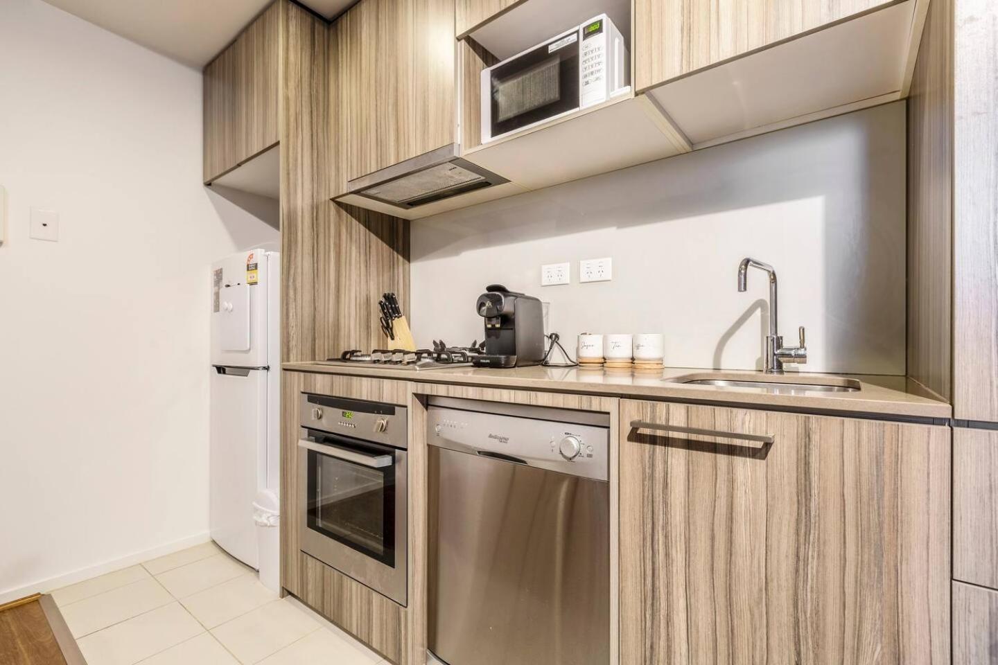 Urban Hideaway In Melbourne's Epicentre Melbourne