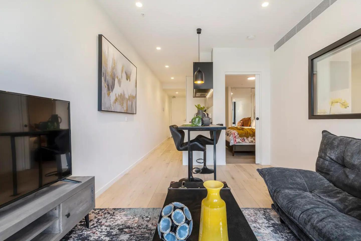 Charming Escape In St Kilda Cosy Melbourne