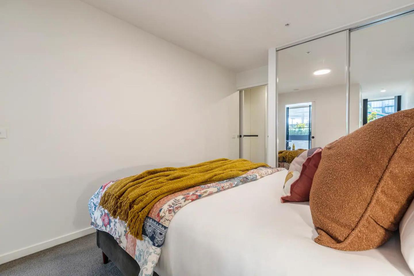 Charming Escape In St Kilda Cosy Melbourne