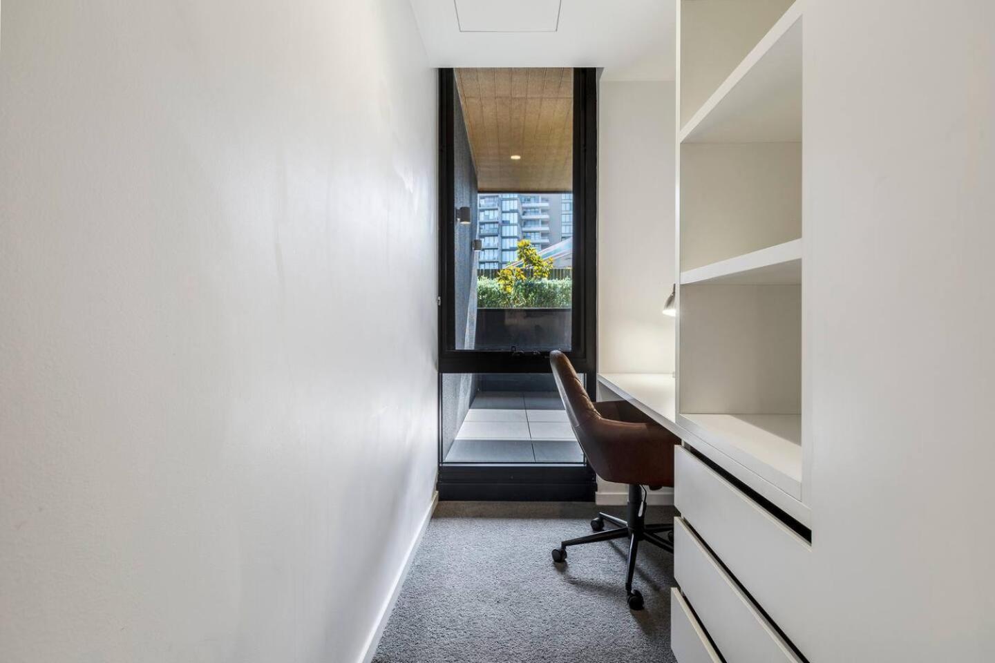 Apartment Charming Escape In St Kilda Cosy *