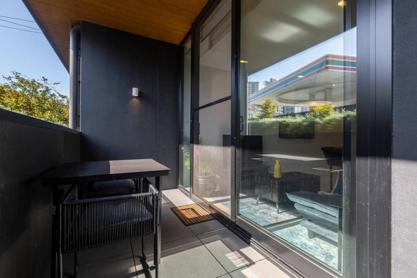 Apartment Charming Escape In St Kilda Cosy Melbourne