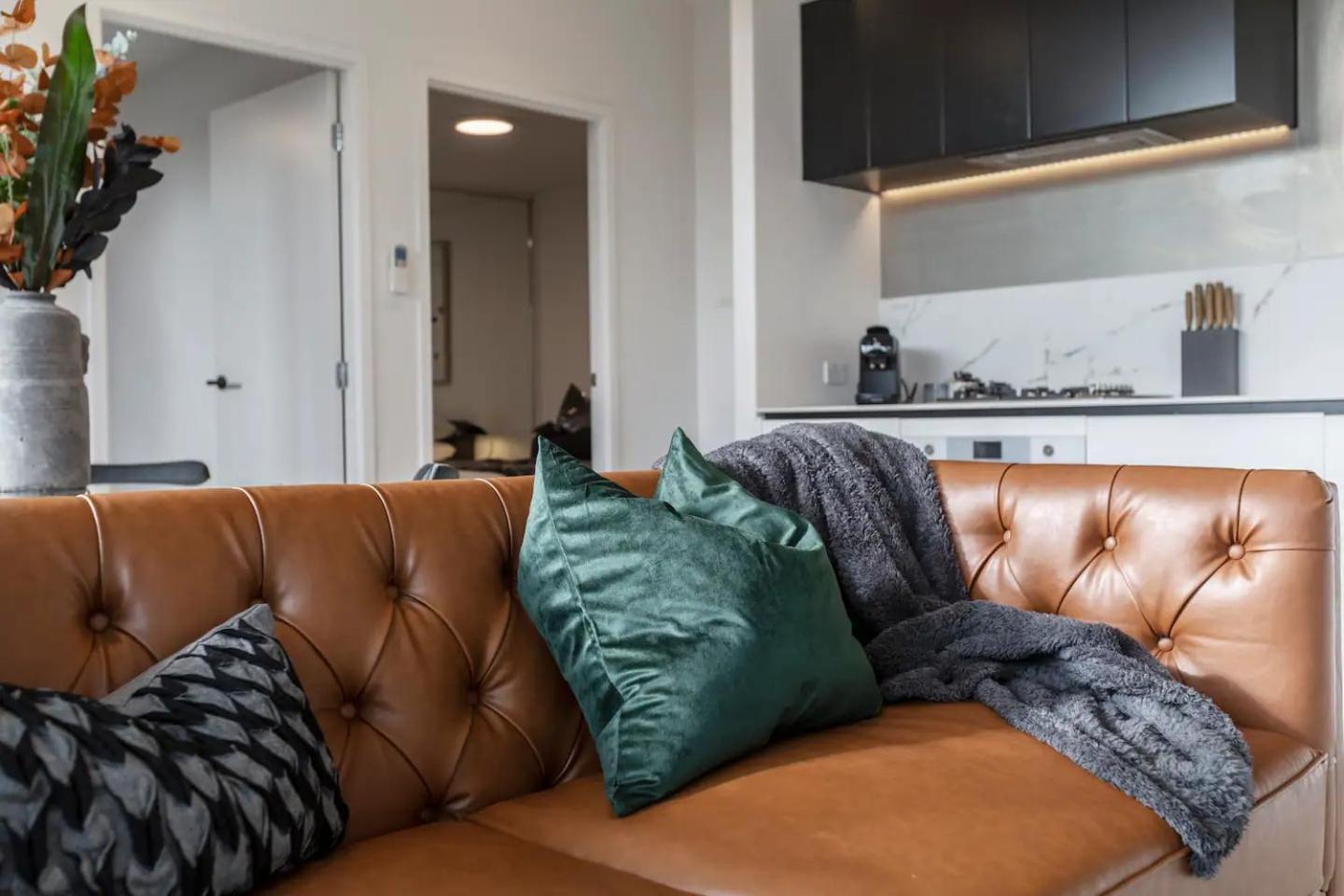Trendy New York-style In Vibrant St Kilda Apartment