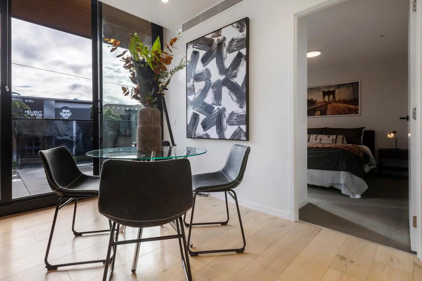 Apartment Trendy New York-style In Vibrant St Kilda *