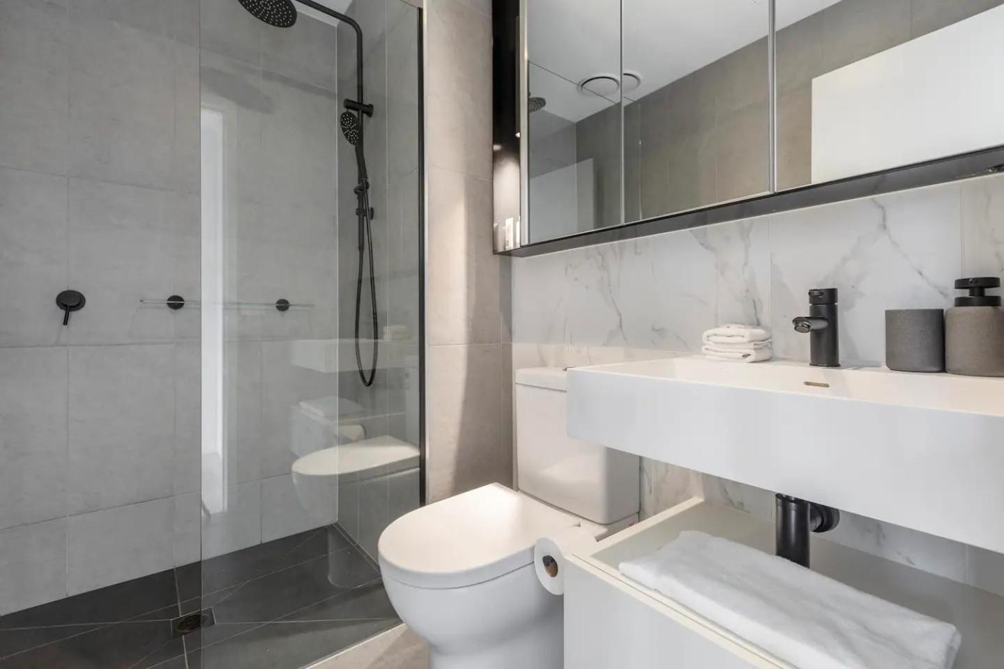 Trendy New York-style In Vibrant St Kilda