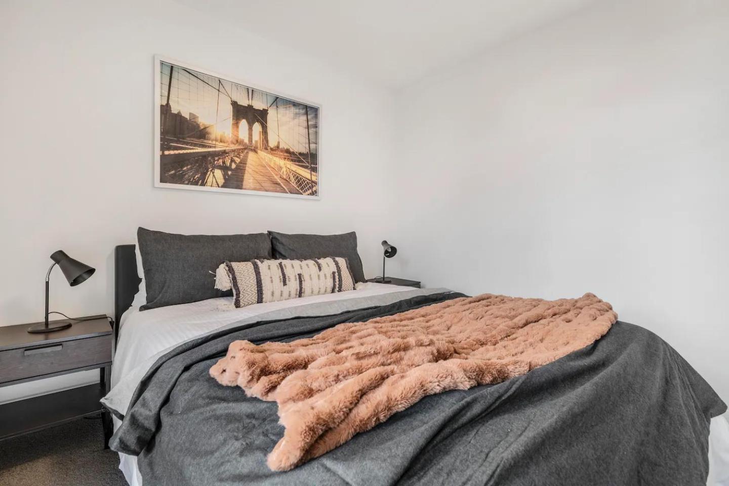 Trendy New York-style In Vibrant St Kilda Apartment Melbourne