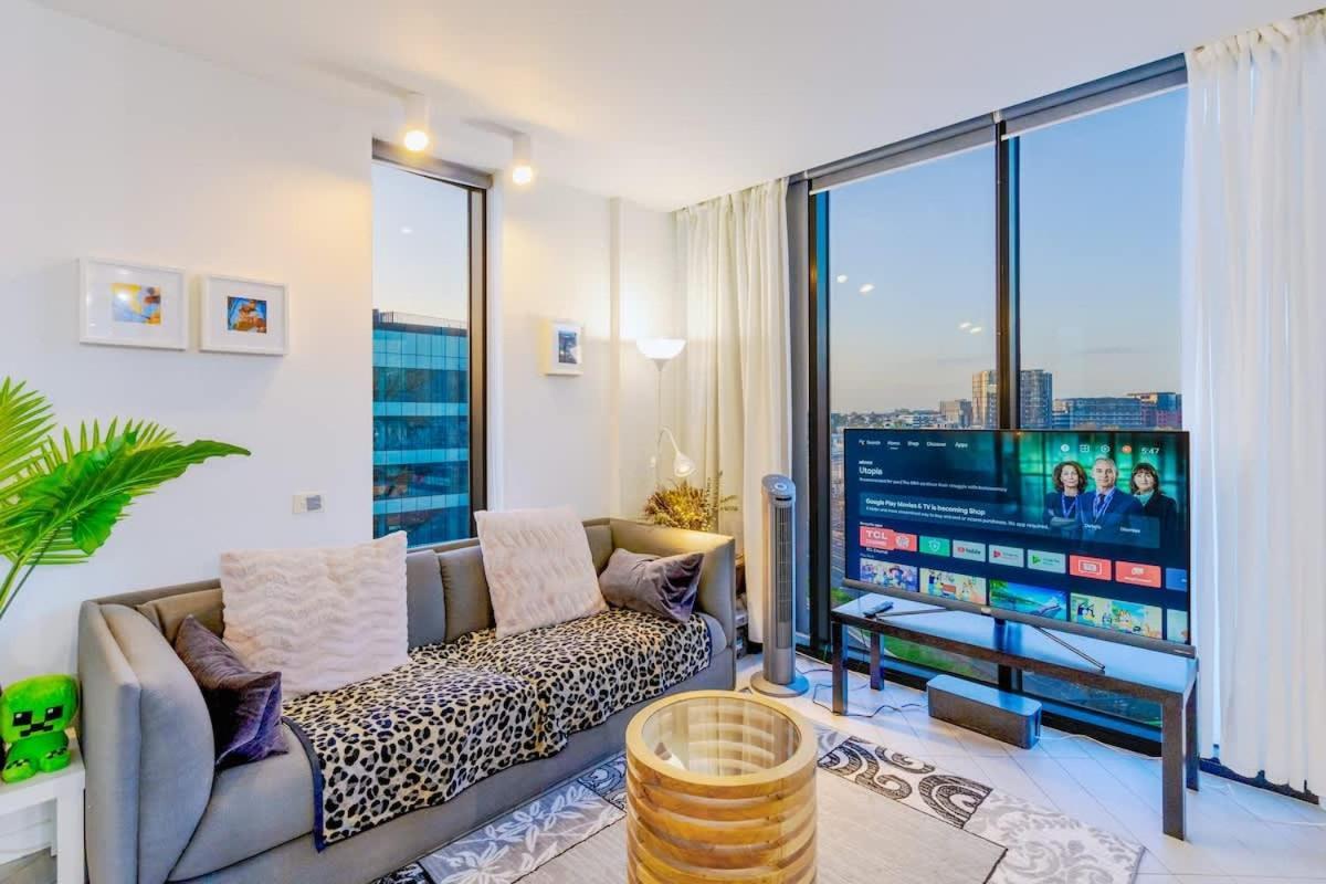 Stunning View 2b Free Parking In Dockland