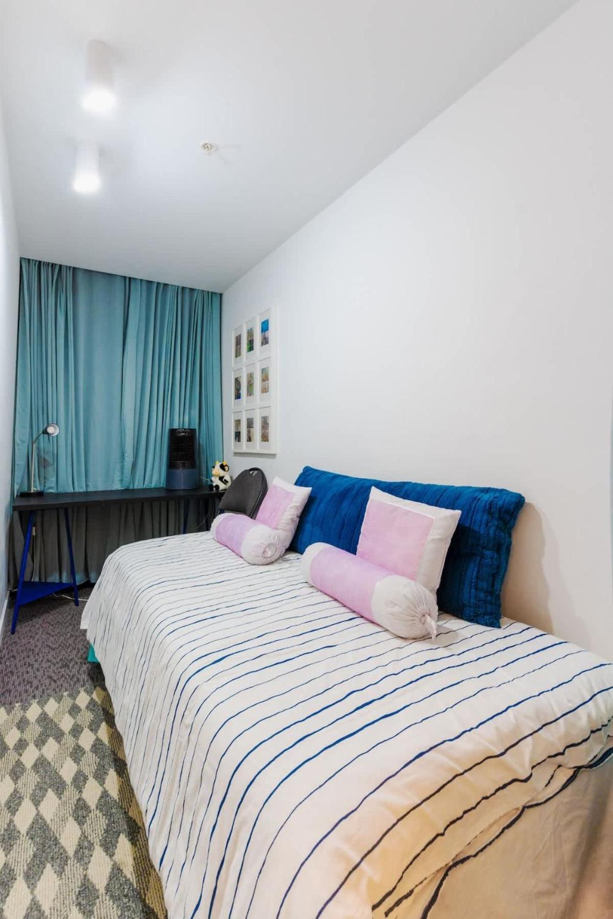 Stunning View 2b Free Parking In Dockland Apartment Melbourne