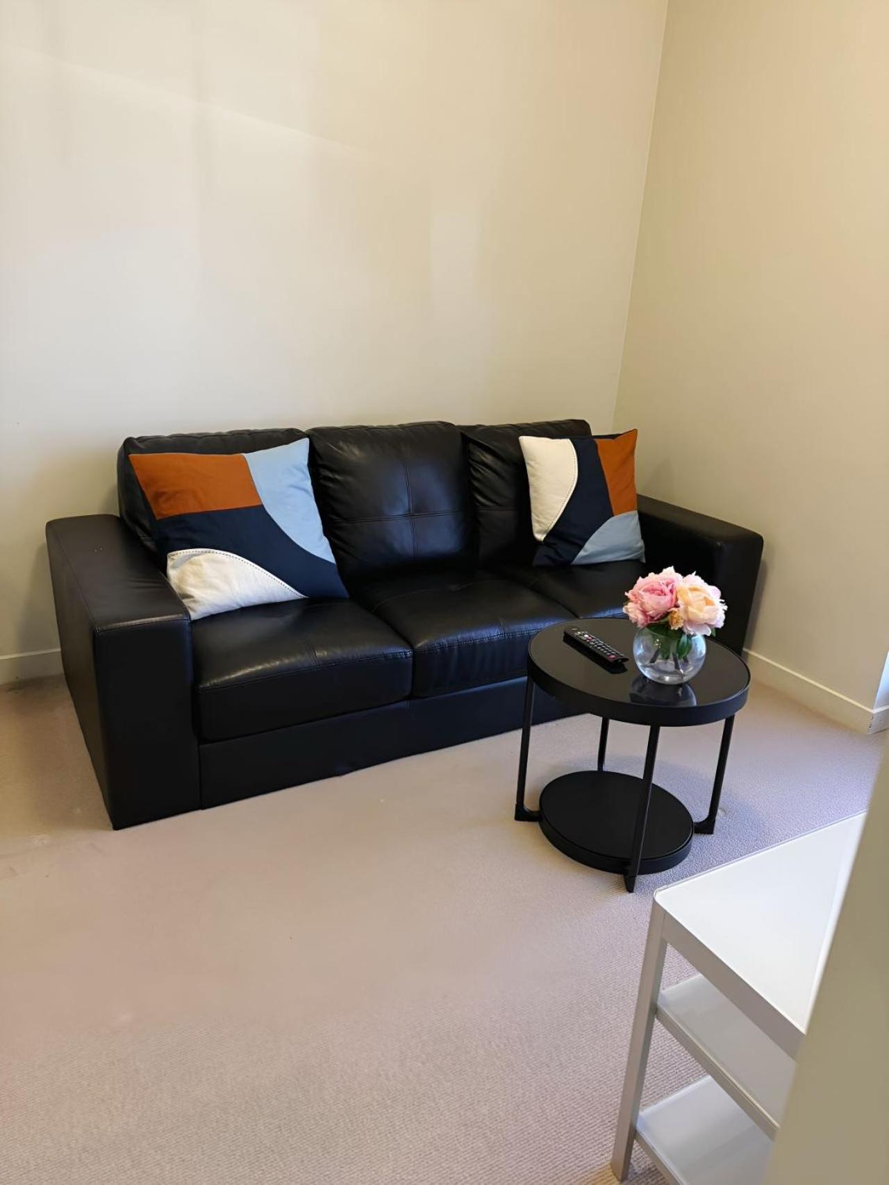 Apartment Collins St 568 City 1b1b Quick *