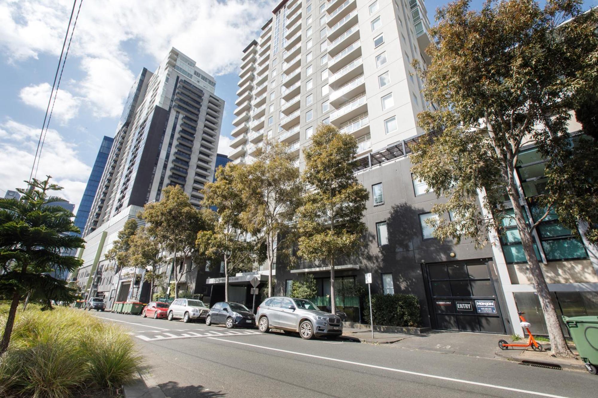Apartment Modern Nomads Southbank Stunning 2 Bedroom With Carpark