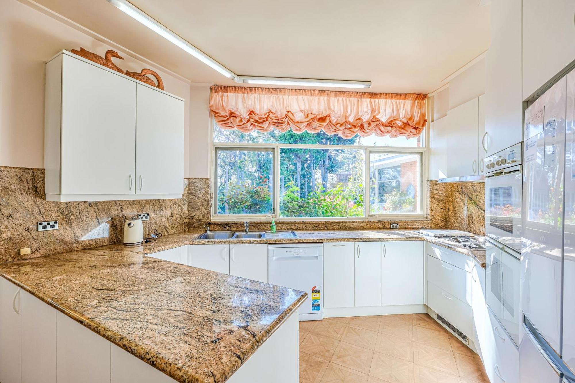 Stayau Spacious 6br Mckinnon Pool