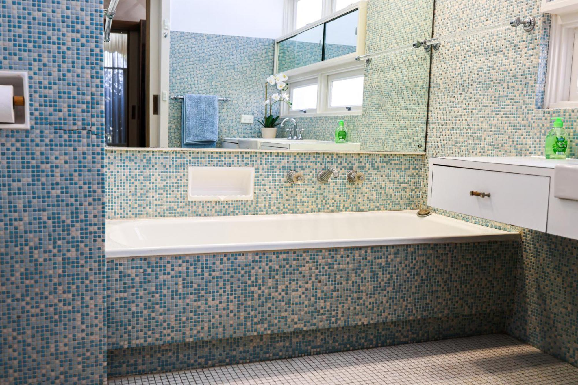 Stayau Spacious 6br Mckinnon Pool *