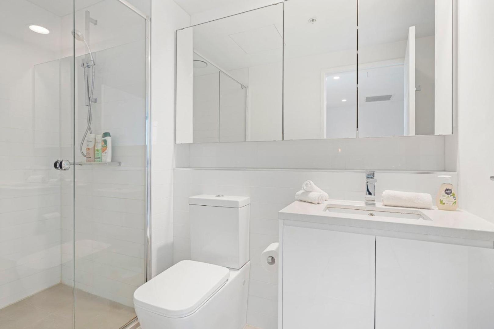Modern 1 Bedroom In Southbank Apartment Melbourne