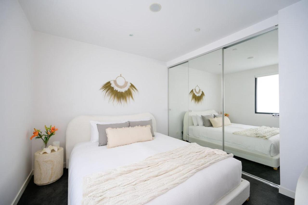 Ava, 100m To Apartment Melbourne
