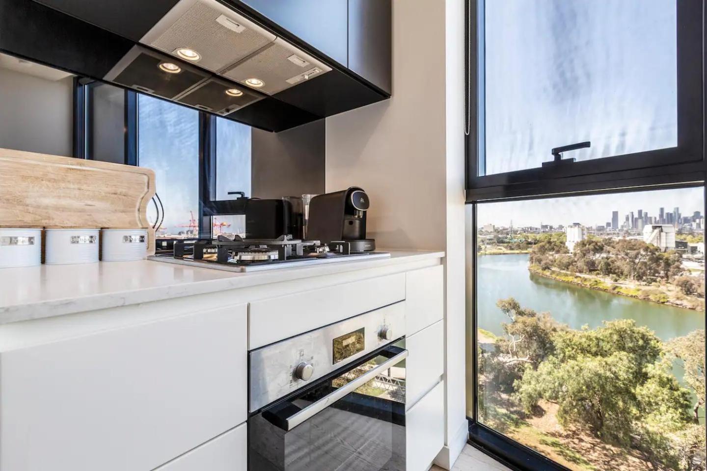 Apartment Hip On Maribyrnong River Cityscape Views! Melbourne